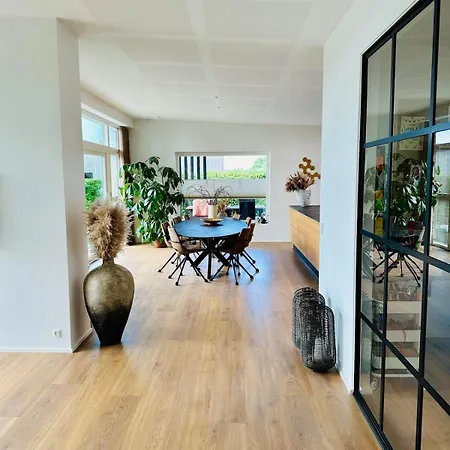 A Luxurious Gem Egå